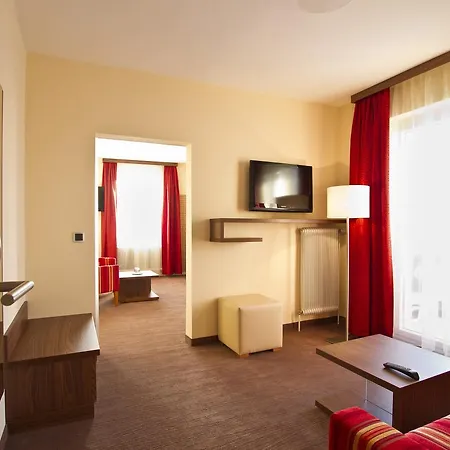 Hotel Schoenis-landhotel 3*