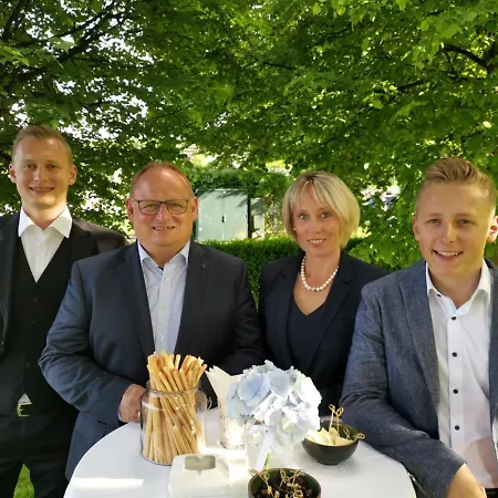 Hotel Schoenis-landhotel 3*