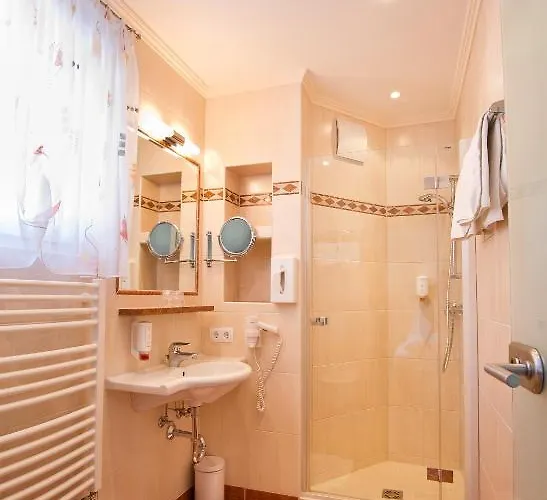 Hotel Schoenis-landhotel Bad Mitterndorf