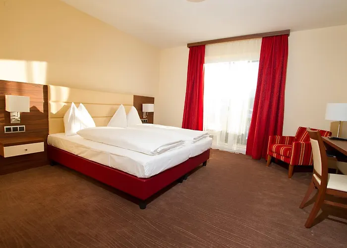 Schoenis-landhotel Hotel 3*